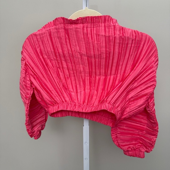 Cult Gaia
Girls' Kassie Satin Plissé TOP AND PANTS SET NEW WITH TAGS SIZE 6 - Picture 5 of 10